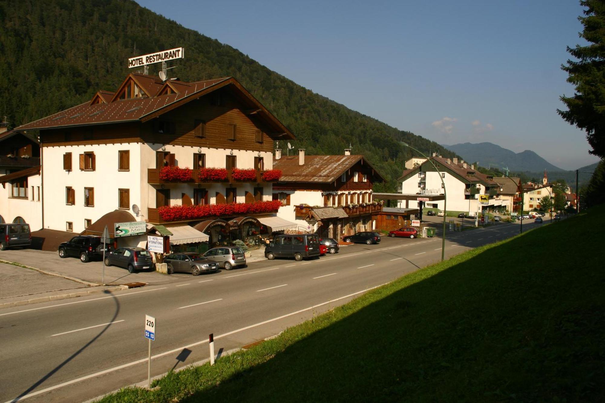 Hotel International Tarvisio Buitenkant foto